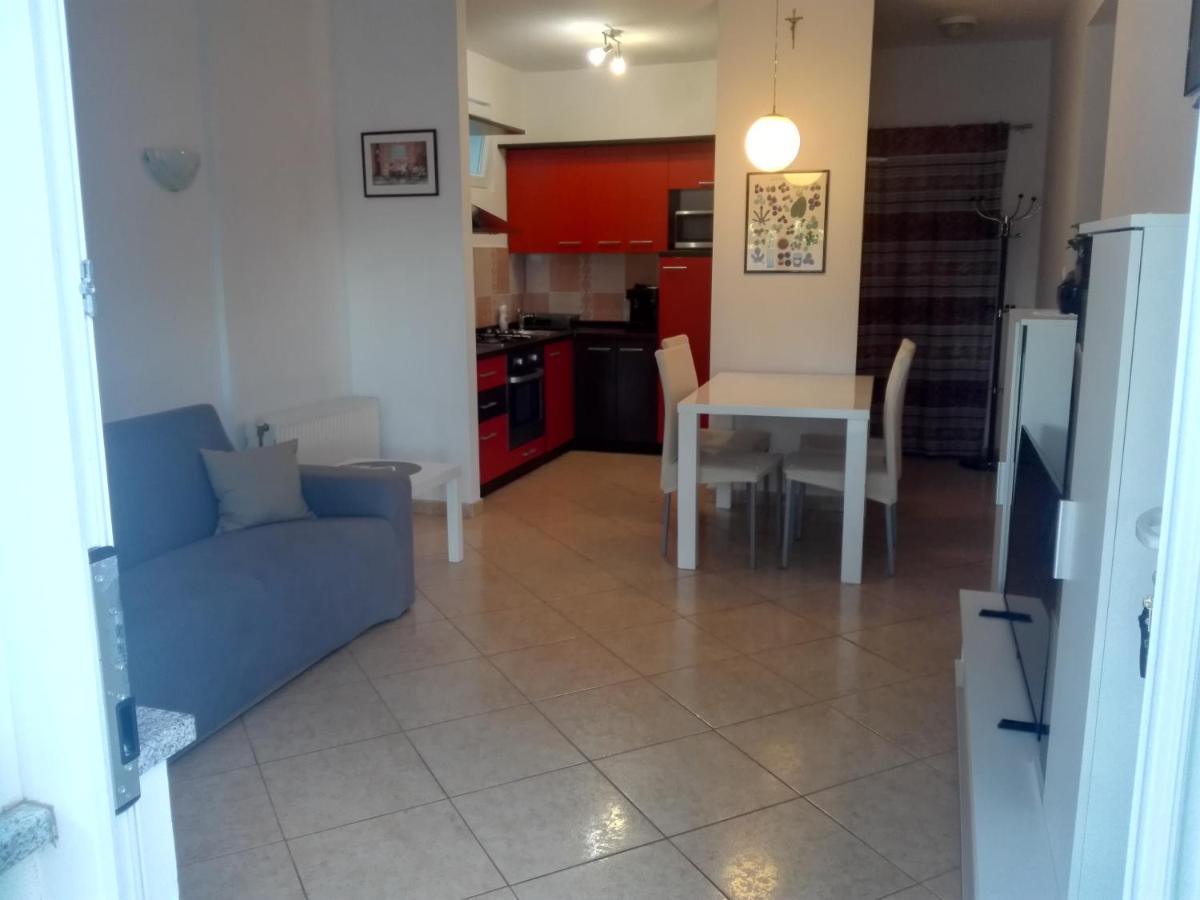 Apartments Desiree & Daniel Драмал Екстериор снимка