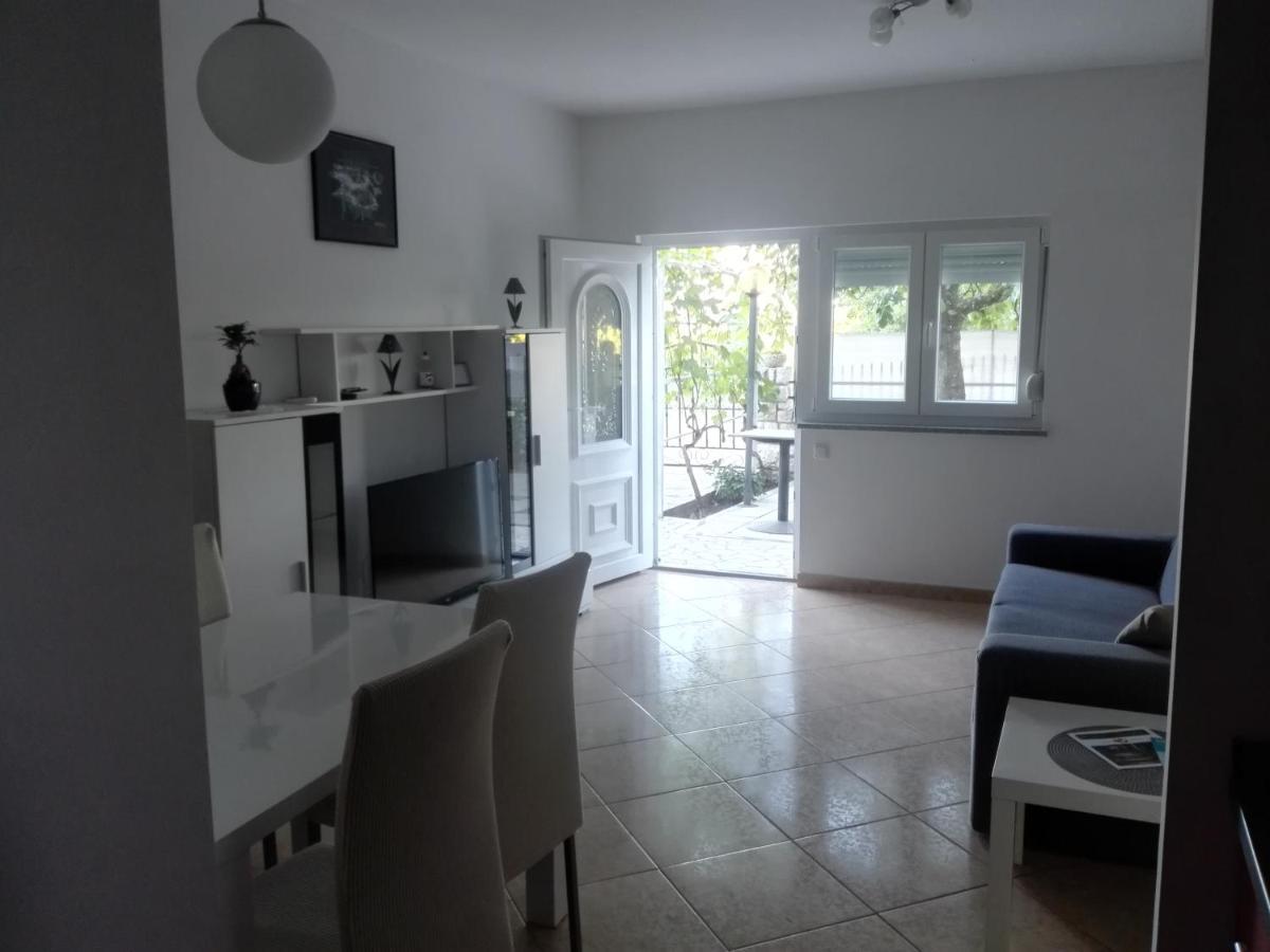 Apartments Desiree & Daniel Драмал Екстериор снимка