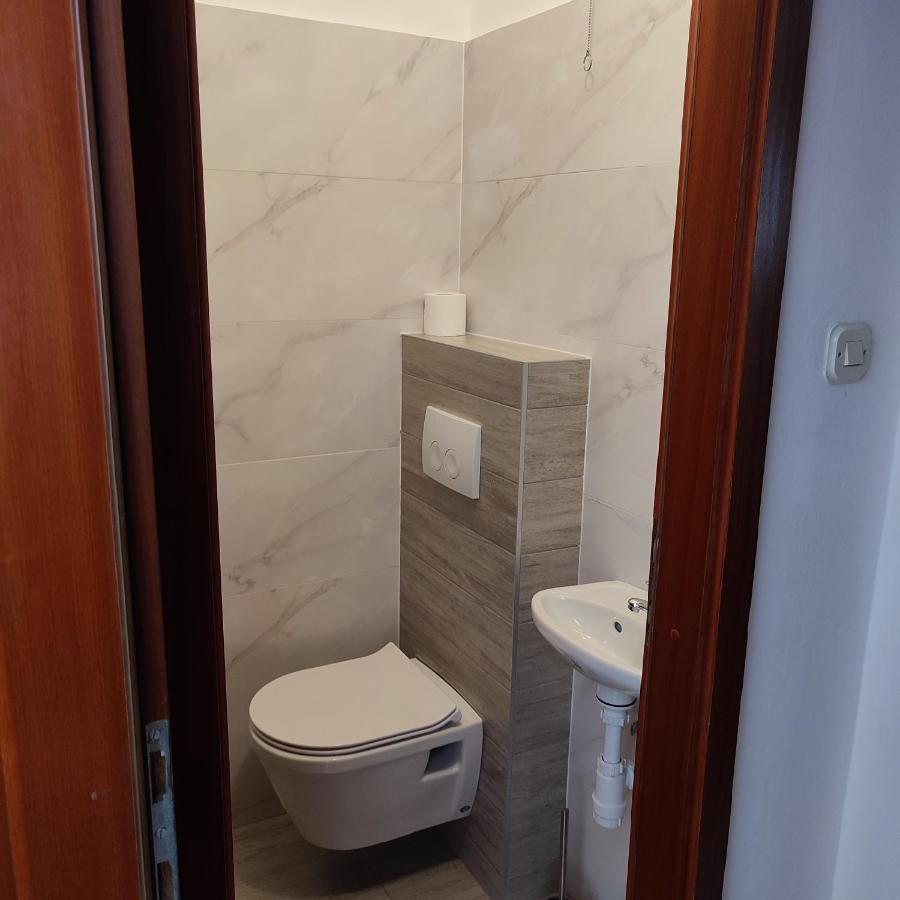 Apartments Desiree & Daniel Драмал Екстериор снимка